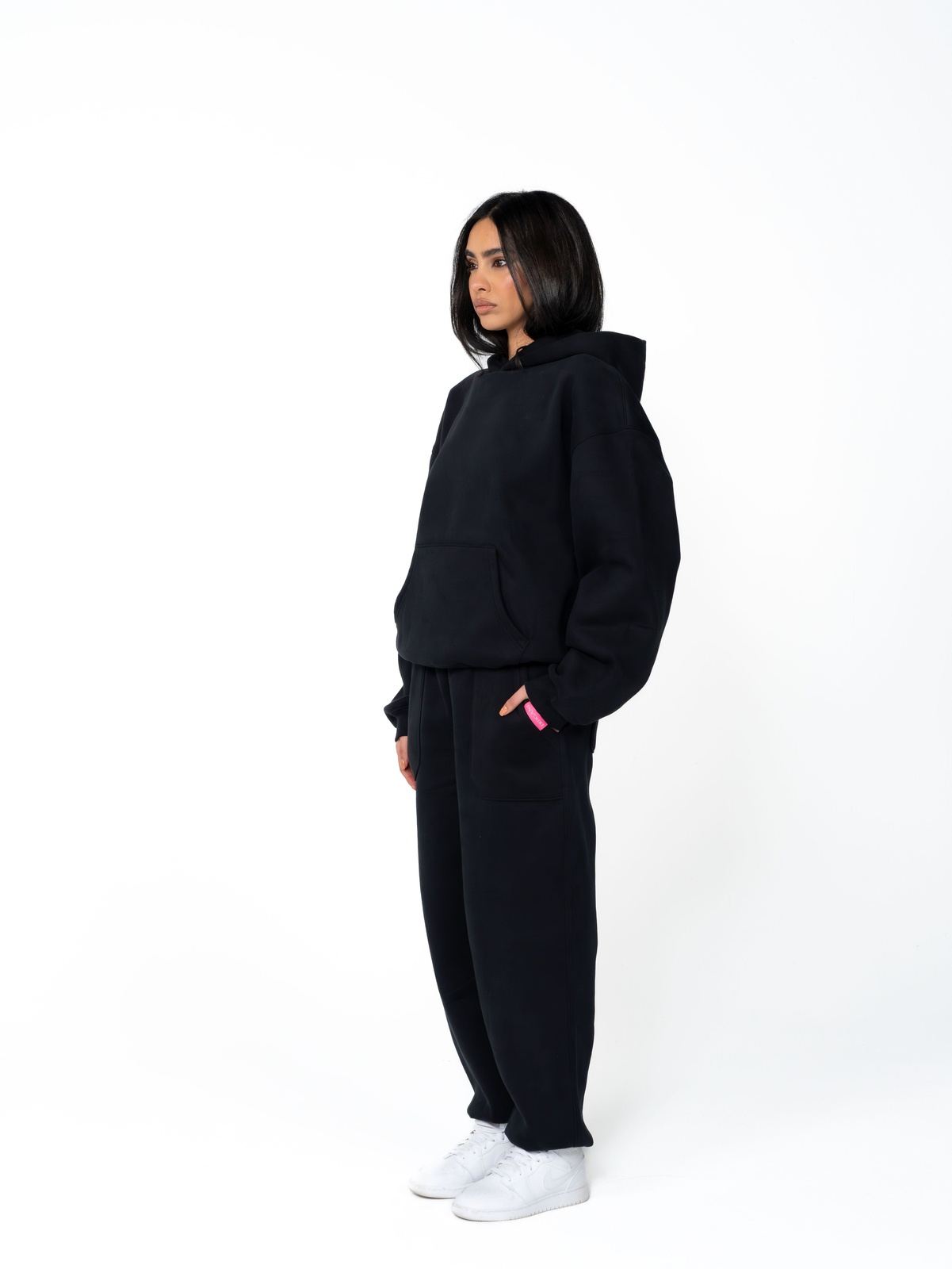 BASIQUÉ Hoodie - Black