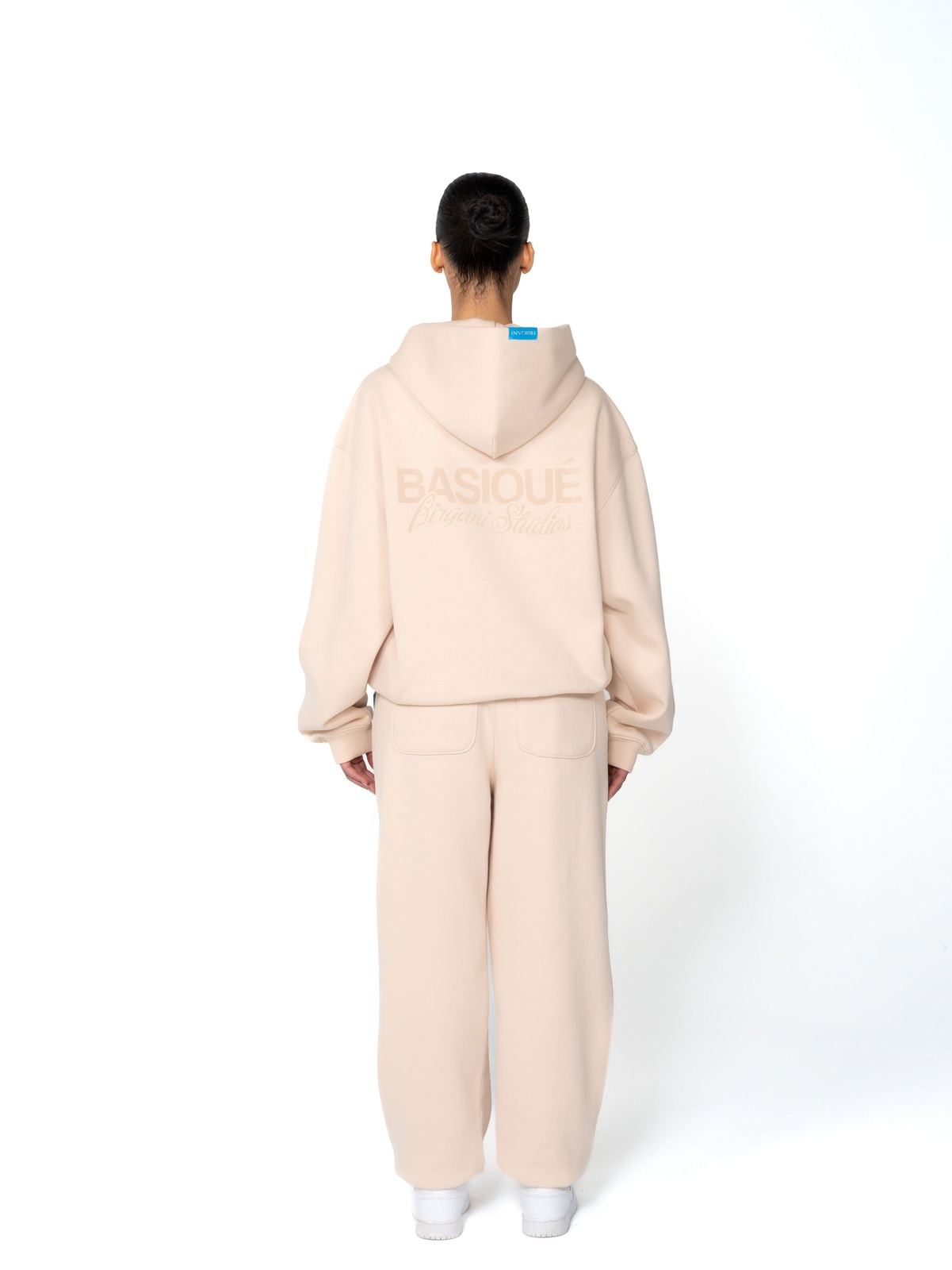 BASIQUÉ Backprint Hoodie - Taupe