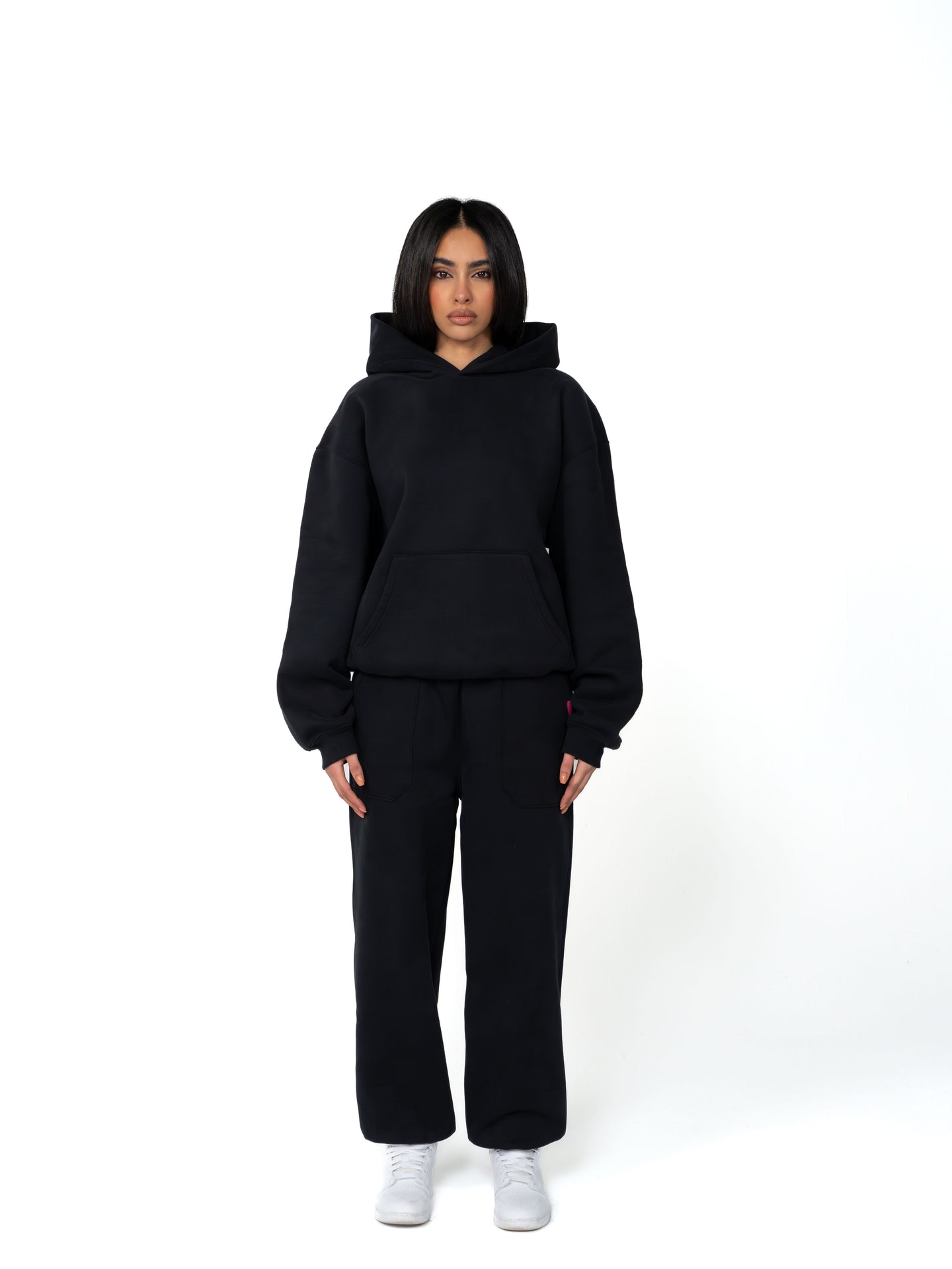 BASIQUÉ Tracksuit - Black